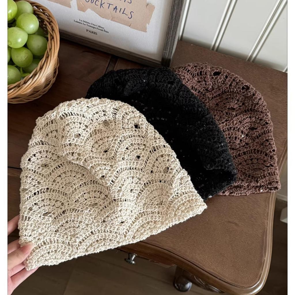 Knitted hollow crochet hats stacked cold hats women's autumn and winter western Sichuan tourism big head circumference showing face small bag head hat