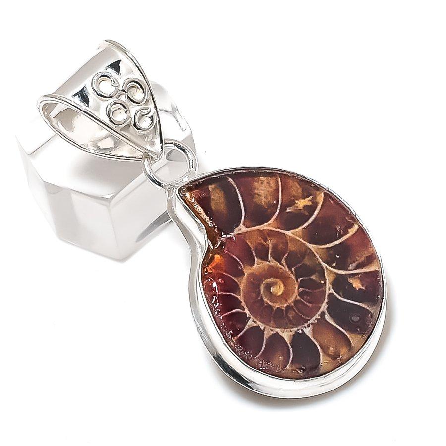 

Natural Ammonite Fossil Gemstone 925 Sterling Silver Jewelry Pendant 1.97 M9m00