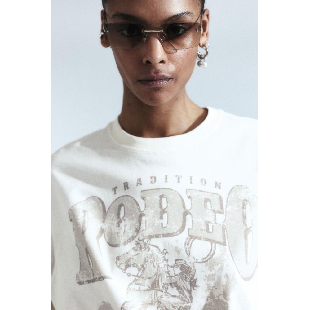 

Футболка HM Oversized кремового цвета Rodeo