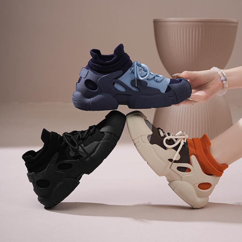 High-Style Couple Sneakers with Non-Slip Rubber Insole Breathable Woven Mesh PU Insole for Spring Season for Mountaineering