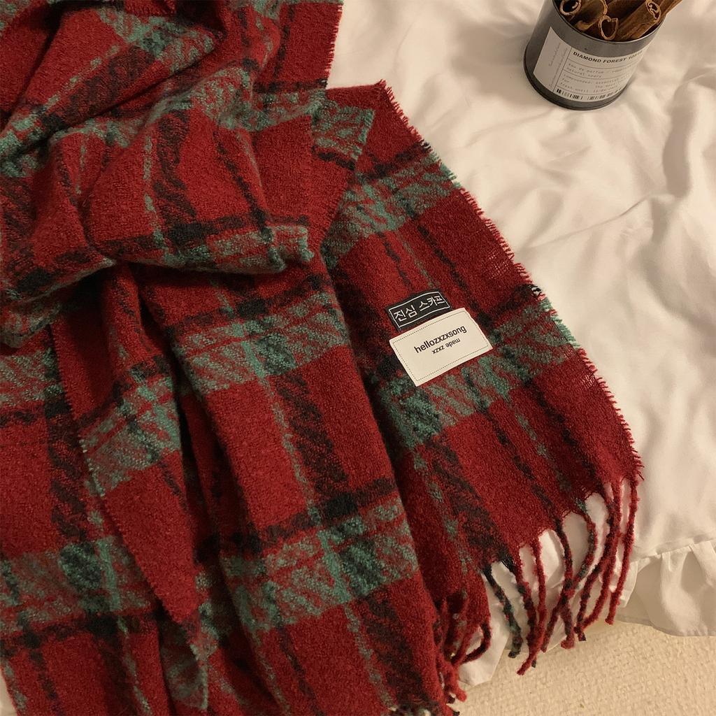 New Plaid Scarf Women's Winter Thickened Warm Retro Versatile High-end Shawl Scarf Student Spring and Autumn
