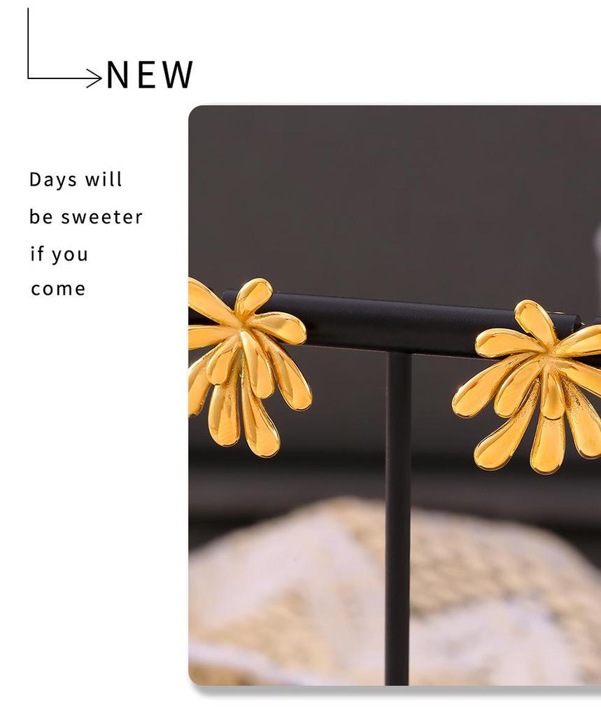 European Chic Firework Stud Earrings 18K Gold-Plated Titanium Steel