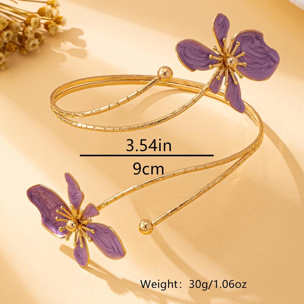 A Women's Arm Bracelet, a Three-Dimensional Flower-Shaped Arm Bracelet, Suitable for Daily Wear and Vacation Wear