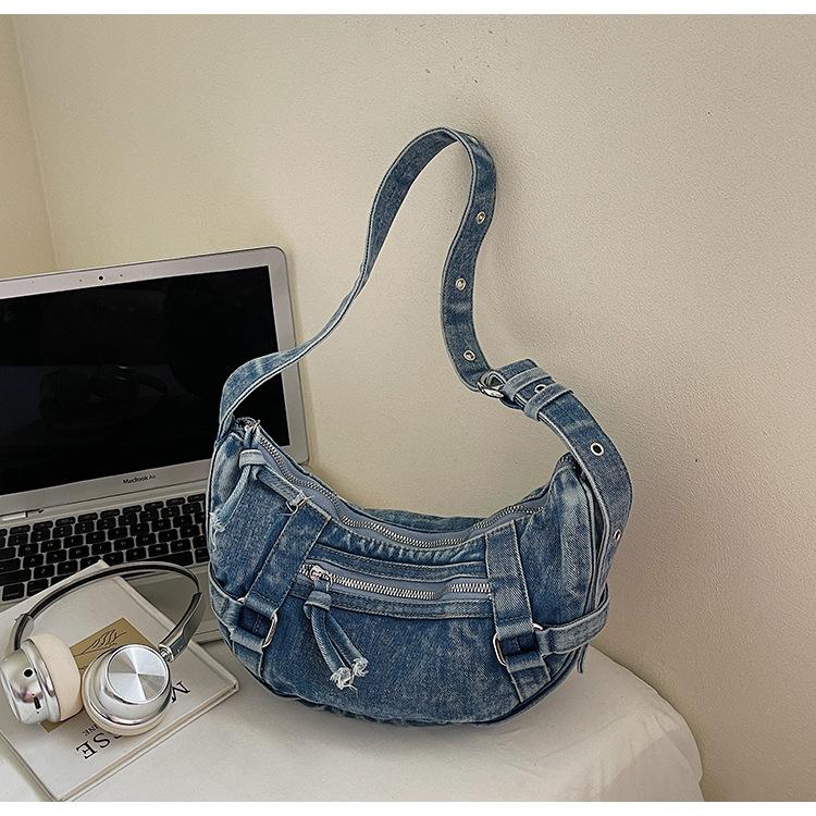 Denim Lazy Wind Dumpling Bag Women's 2025 New Versatile Shoulder Bag Large Capacity Casual Commuter Messenger Bag
