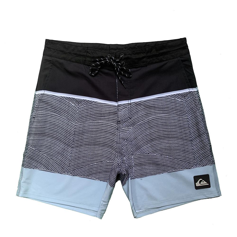 2023 Herren Schnelltrocknende Stretch Surf- & Lauf-Beachshorts, Lässiger Fünf-Punkt-Fitness-Stil