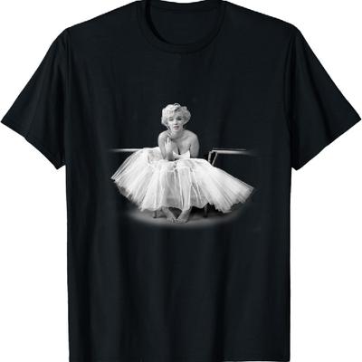 Marilyn Monroe Sitting Pretty T-Shirt