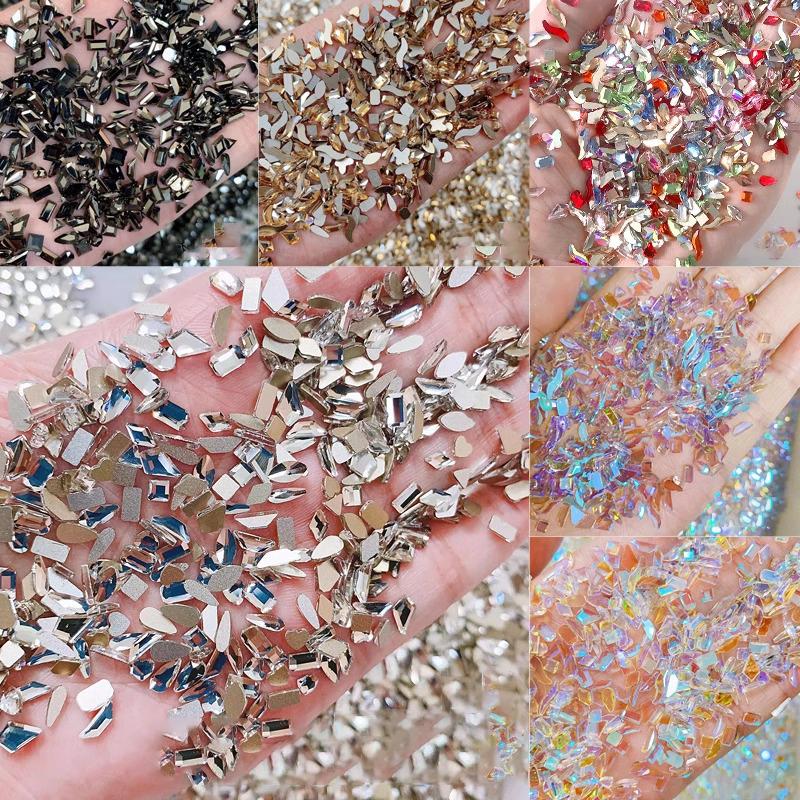 100 Stück Mini 3D Kristall Strasssteine Glänzende Pferdeauge Kristall Diamant Spitze Unterseite Nagelkunst Dekorationen Gemischte Formen Maniküre