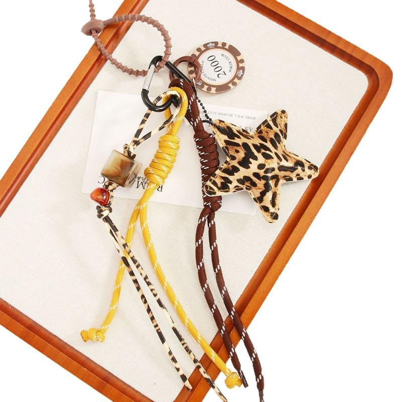 Creative retro fashion leopard print five-pointed star pendant chip braided rope beaded bag pendant keychain