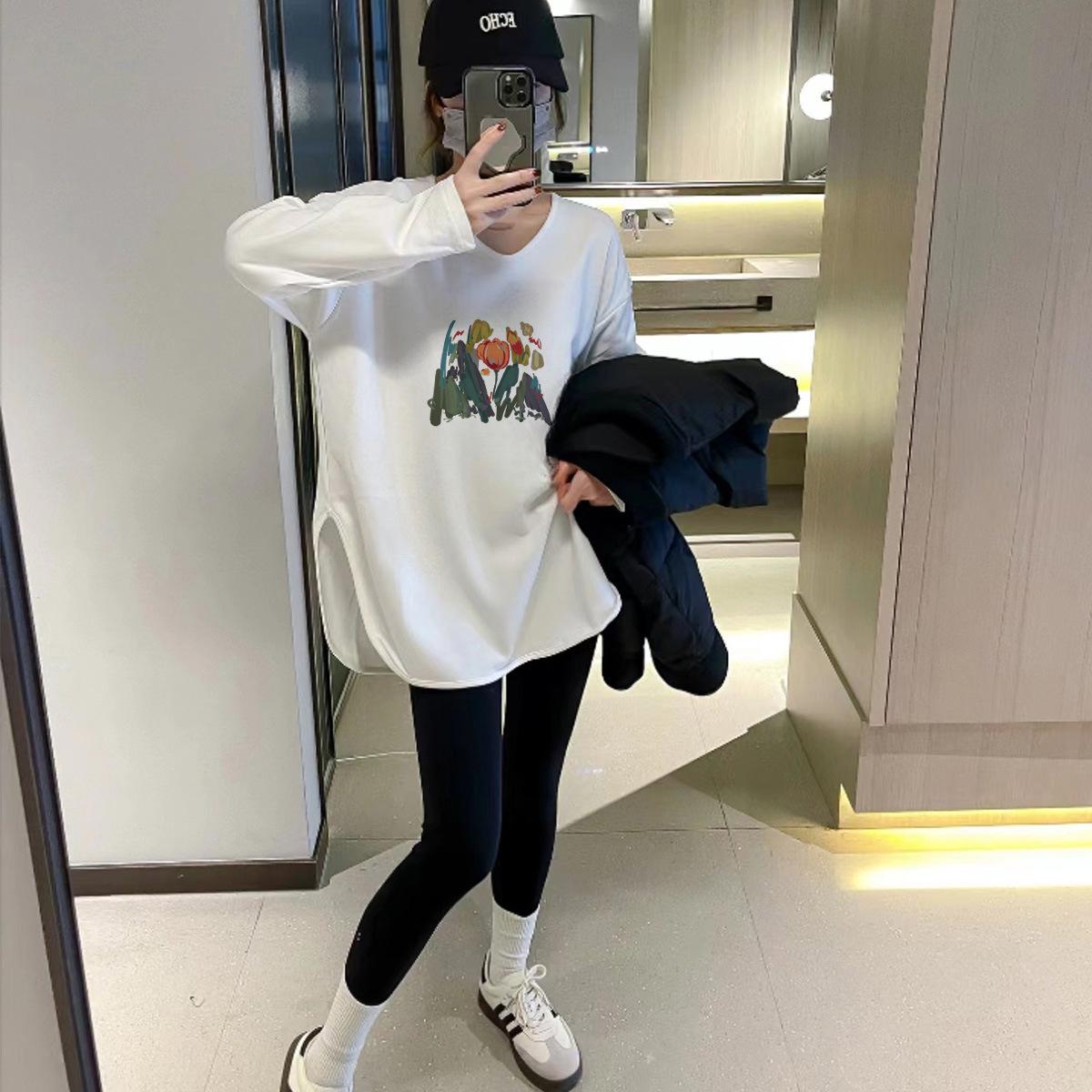 

Women s Plus Size White Long Sleeve Velvet T-Shirt - Loose Fit Base Layer, Autumn 2025 Collection Medium