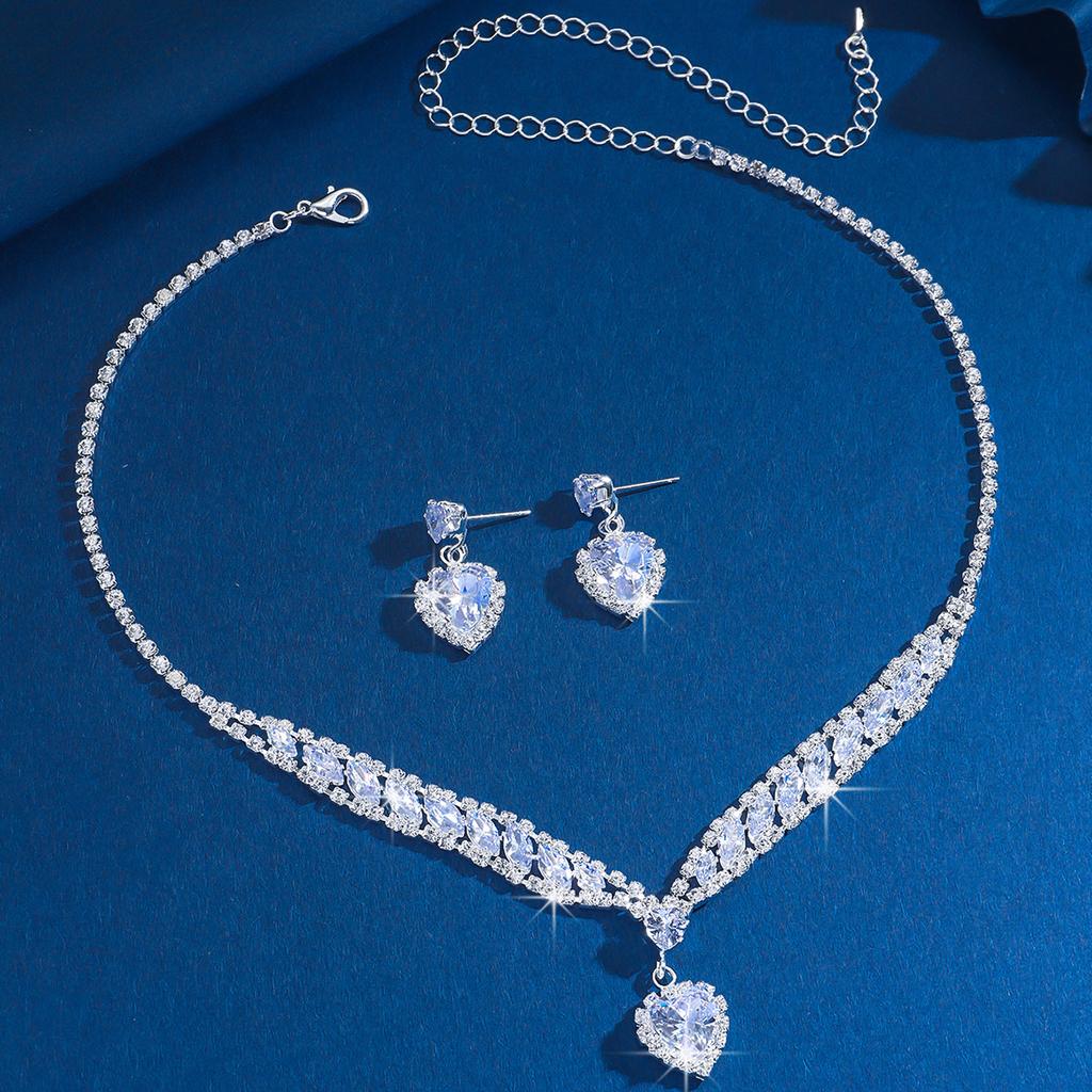 3PC Women's Fashion Heart Shaped Necklace Earrings Jewelry Set Design Sense Suitable for Wedding, Party, Festival Gifts-8522