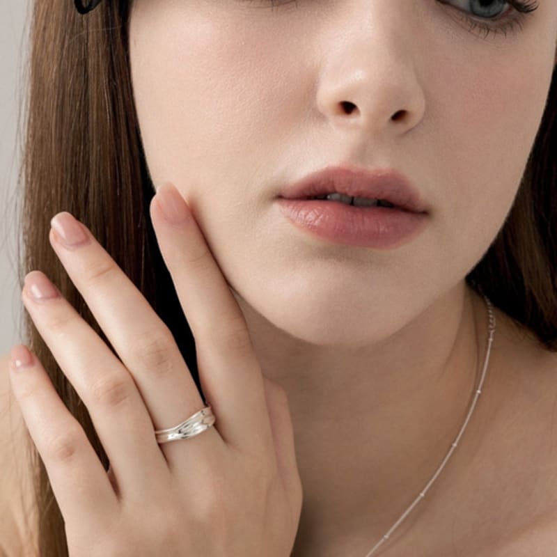 LILYKORI Silver Low Wave Ring