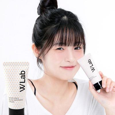 Whiteholic Rychle Bělící Tónovací Krém 50ml / Tónování za 1 sekundu! Dosáhněte přirozeného, nenalíčeného vzhledu.