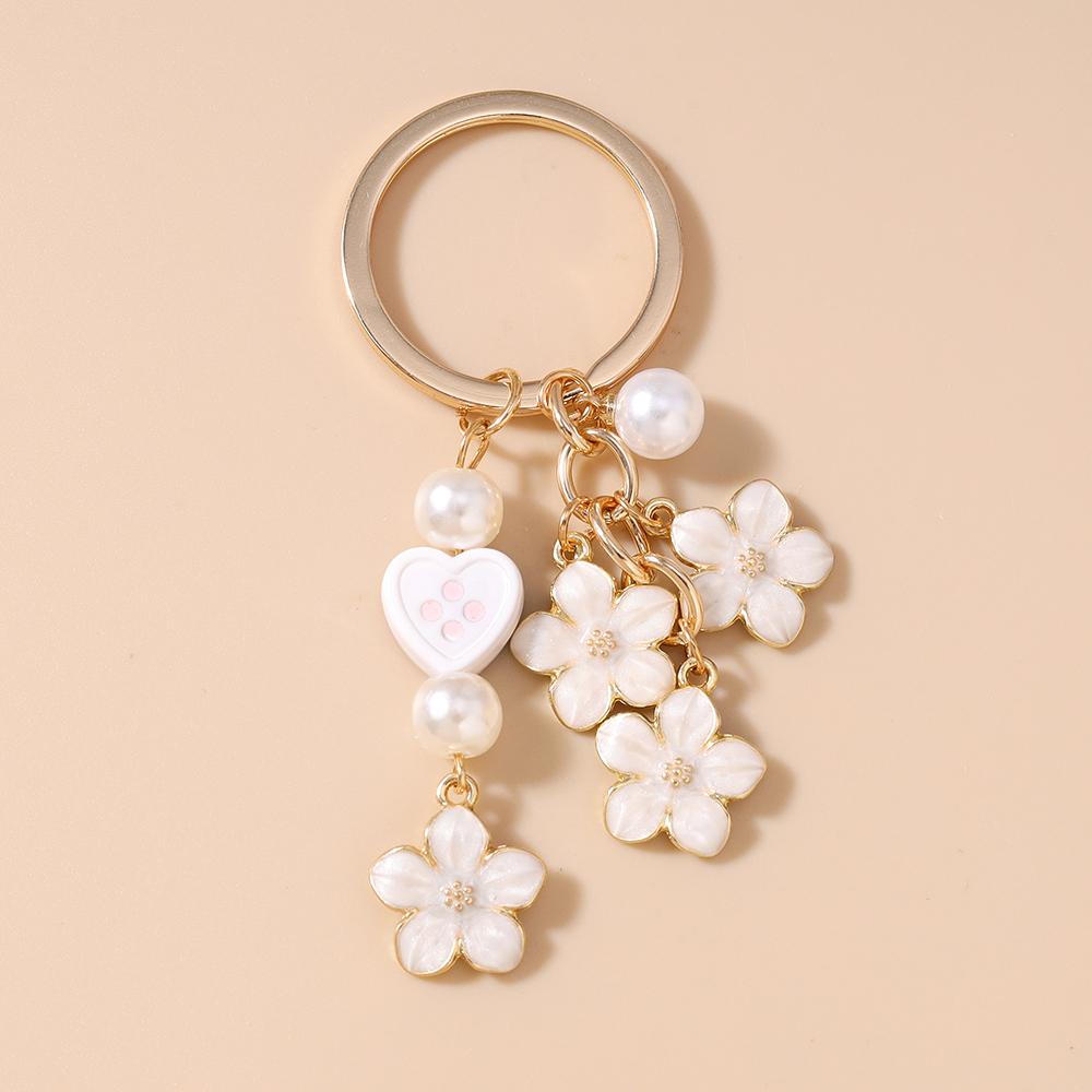 Fashion Enamel Flower Keychain Women Girls Pearl Key Ring Pendant for Handbag DIY Key Chain Jewelry Gift