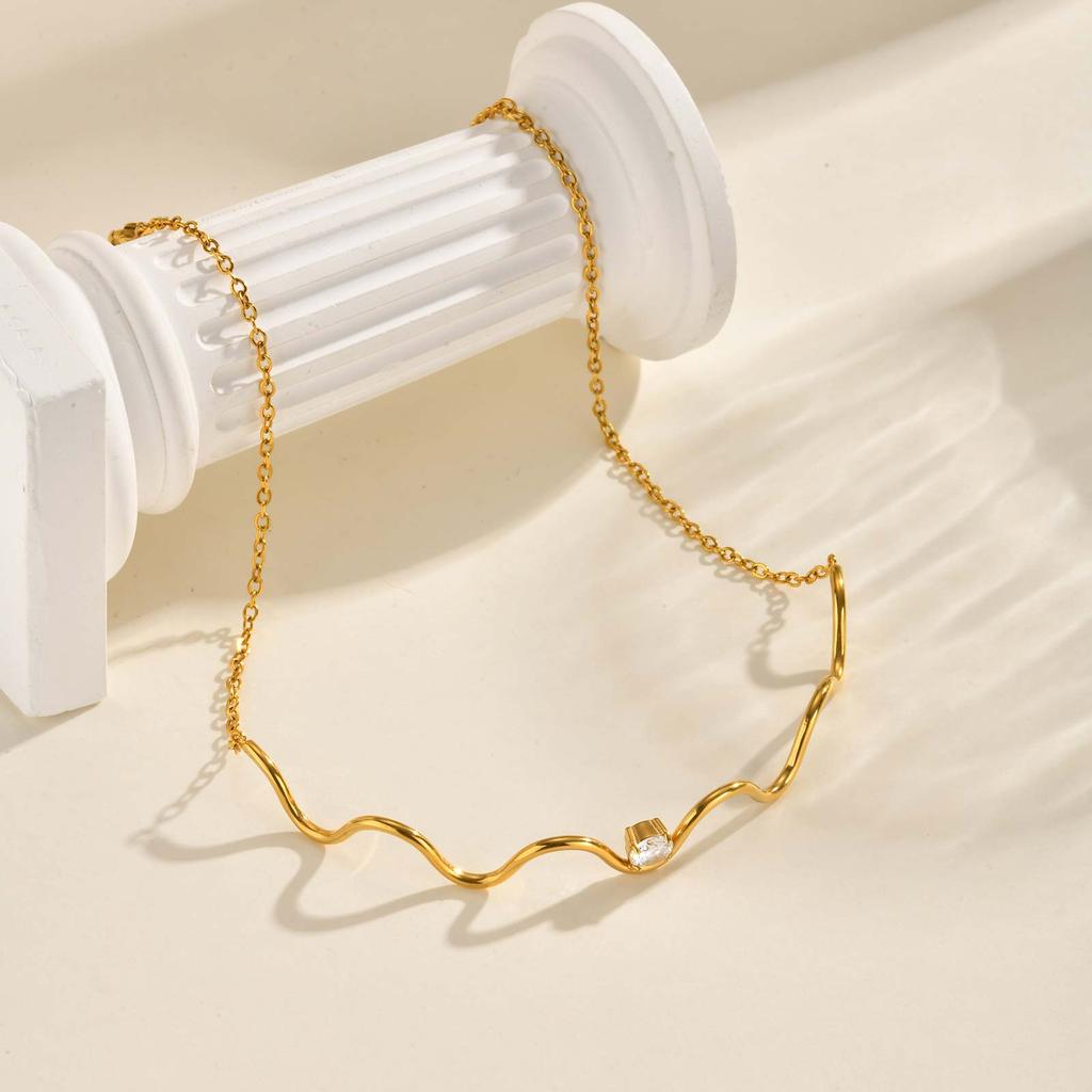 Fashion Stainless Steel Wave Choker Necklace for Women, Simple Waterproof Gold Plated Statement Collar, Personality Jewelry