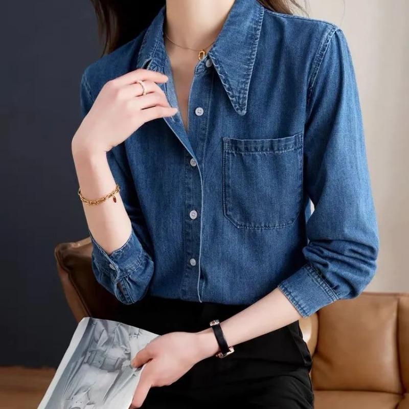 Women's Blue Denim Button Down Shirt with Pointed Collar Long Sleeve Chest Pocket Blouse, Casual Versatile Denim Top