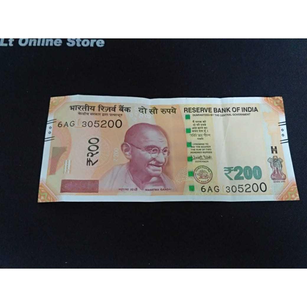 

Special India 200 Rupees Bank Note Rs 200- Uncirculated New Indian Currency JL286093830025