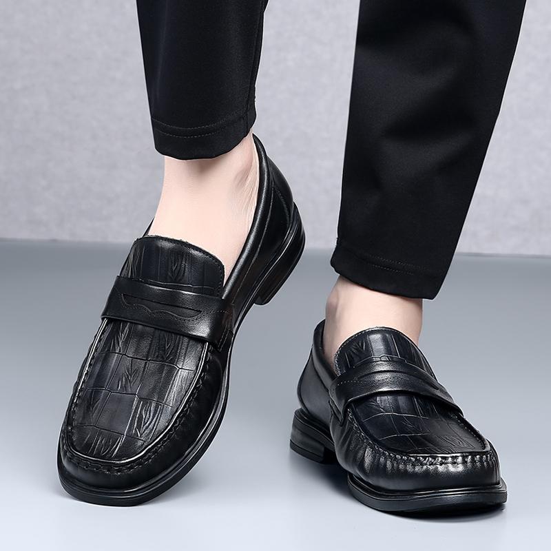 Fashion Wedding Party Dress Shoes 2025 New Slip On Man Loafers Breath Walking Moccasins High Quality Genuine Leather Men's Footwear