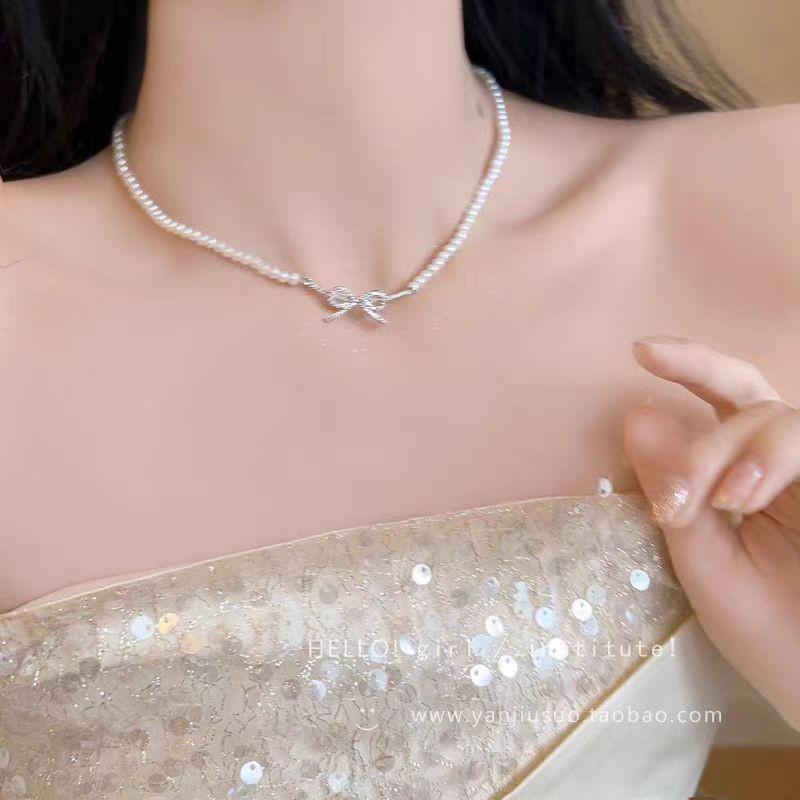 Pearl Bow Necklace: Exquisite Women's Fashion Clavicle Chain, Elegant Light Luxury Design