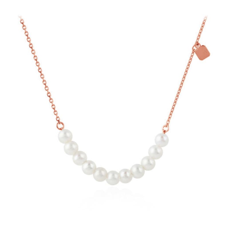 DOUZE Fleur Pearl Necklace