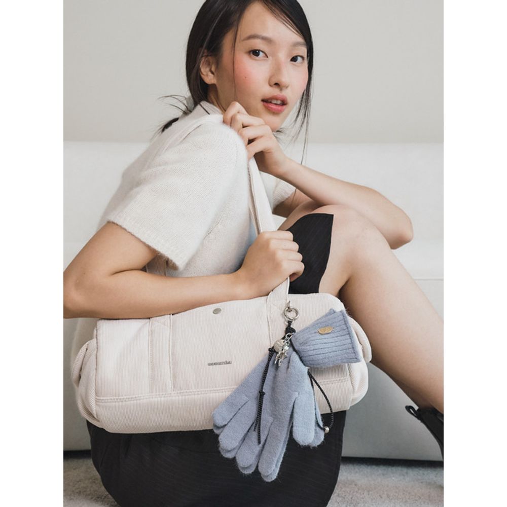 Masmarulez Stella gloves holder keyring