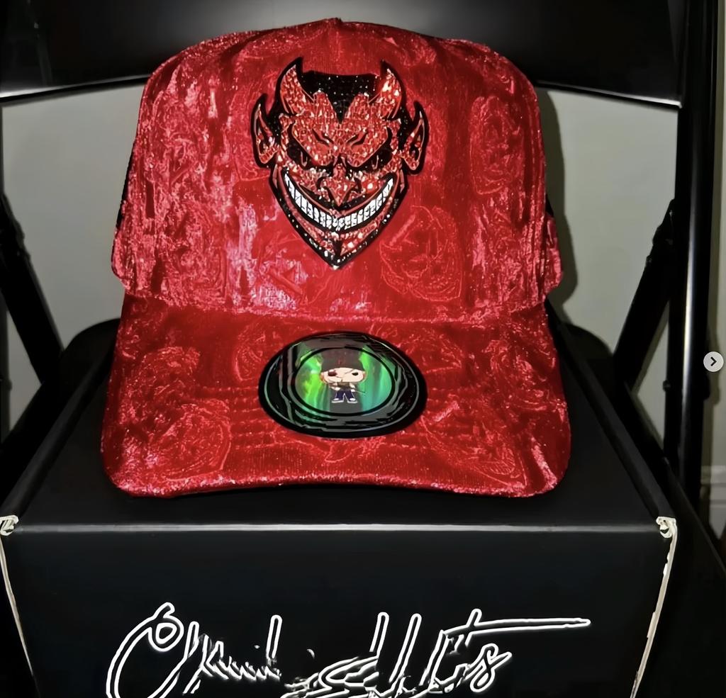 Wholesale Yo No Pesco Star Satin Lined Terry Dobby Embroidered Bling Sports Cap 5 Panel Rhinestone Brim Baseball Caps Barbas