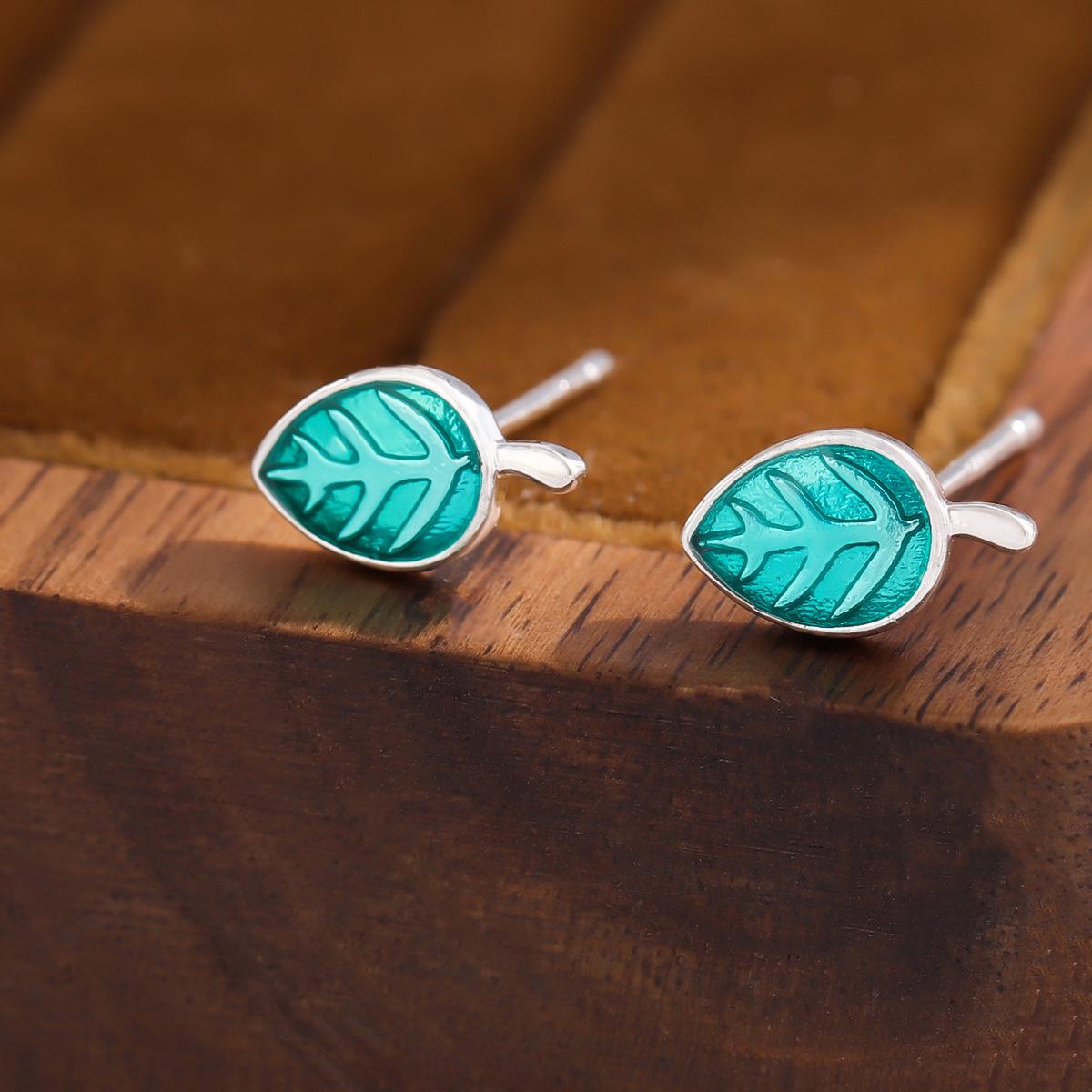 

Korean Blue Leaf Epoxy Stud Earrings for Women серебряный