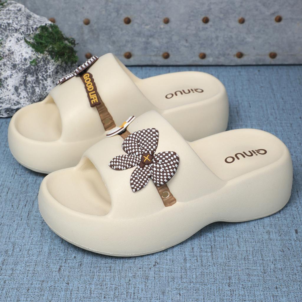 Fashion 2025 Summer Platform Cloud Slippers Women Comfy Solid Color Soft Sole EVA Pillow Slides Woman Couple Non Slip Beach Shoes