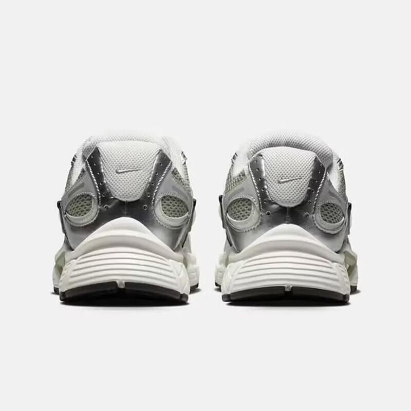 Nike נעליים קז'ואל נושמות לנשים V5 RNR