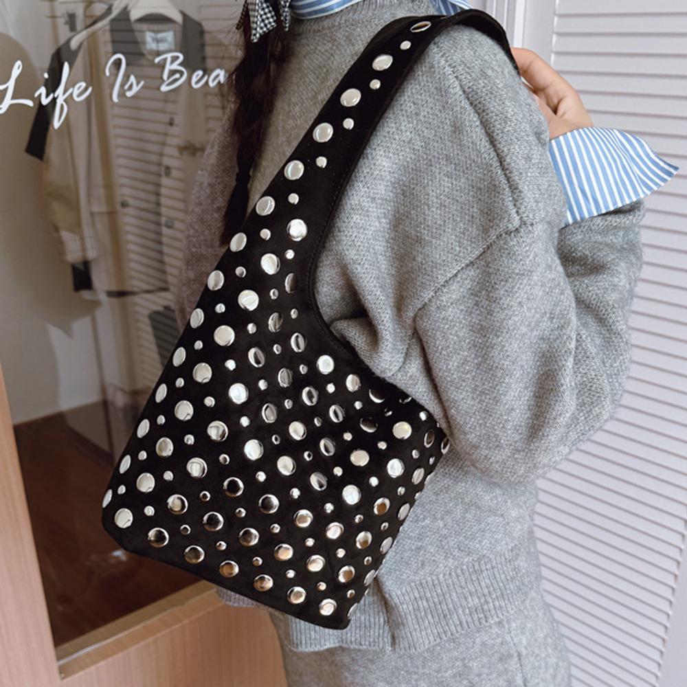 Luxus Nieten Beuteltaschen für Damen Wildlederimitat Umhängetasche Winter Nieten Handtaschen Mattes Finish Damen Tasche Shopper Tote