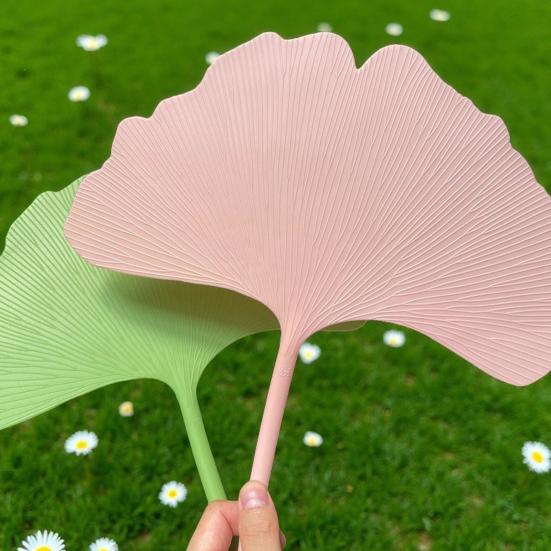 2Pcs Ginkgo Leaf Shape Handheld Fan, Decorative Leaf Hand Fan, Portable Lightweight Summer Cooling Fan, Party Favors for Men Women