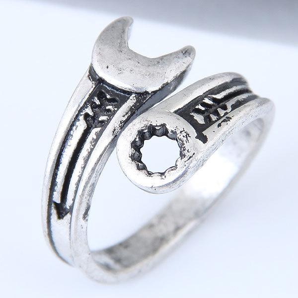 Euro-American Retro Claw Personality Open Ring 0305