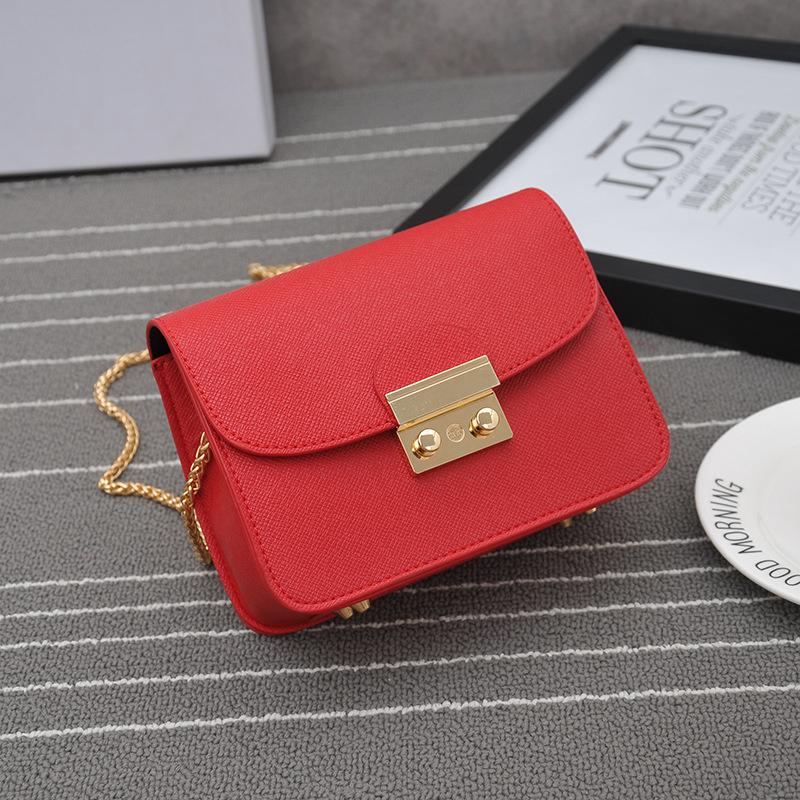 

Bag Women S Simple Chain Small Square Bag Trend One Shoulder Crossbody Classic Mobile Phone Bag Exquisite
