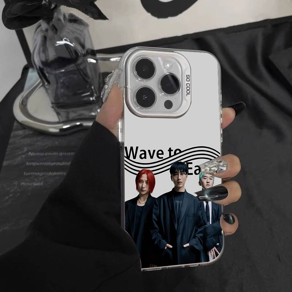 W-Wave To Earth Summer Flows For iPhone 17,16,15,14,13,12,11,Mini,Pro,E,SE4,XS,MAX White Candy Matte Cover