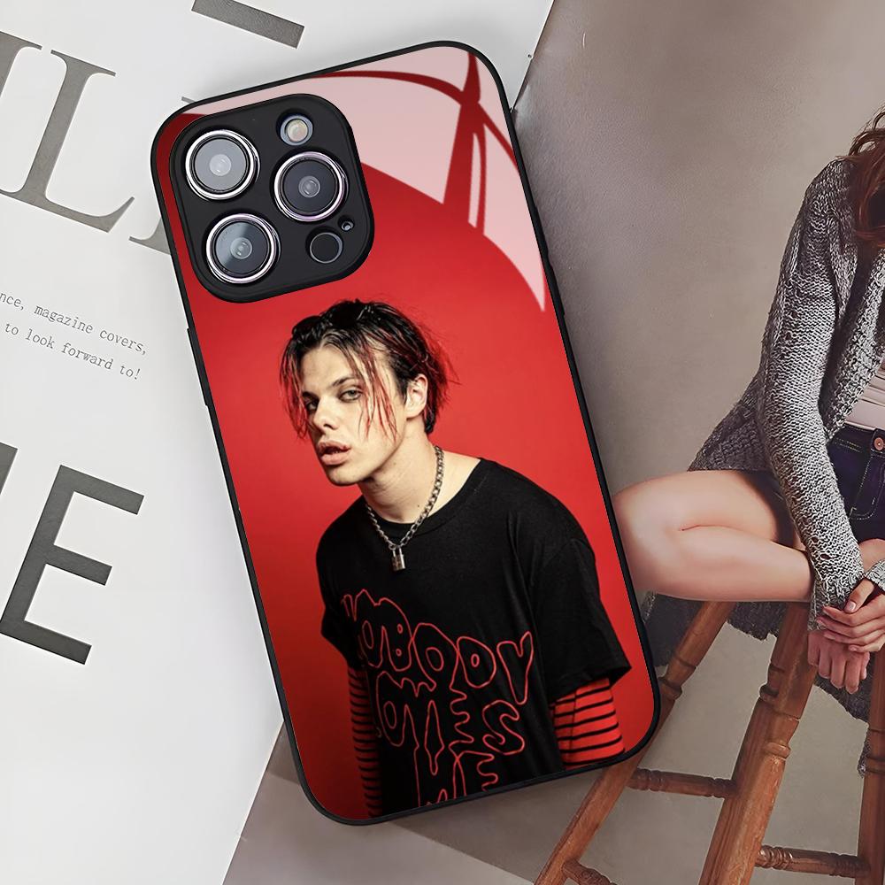 Yungblud Pouzdro na telefon s jahodovými rty pro Iphone 17 Air 16 15 14 12 11 13 Pro Max Mini Se Puls skleněný kryt