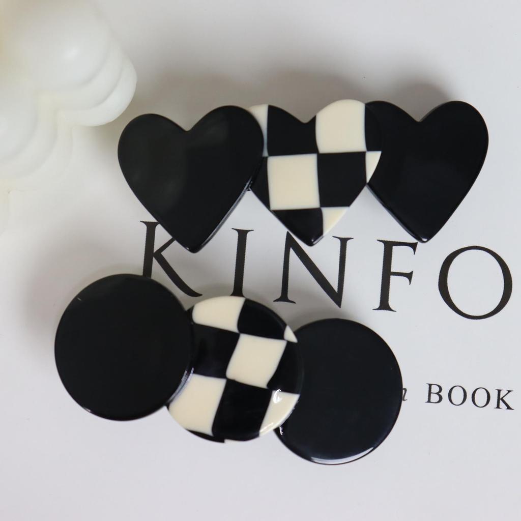 French Acetate Black Plaid Round Heart Spring Hair Clip - Elegant Black & White Design