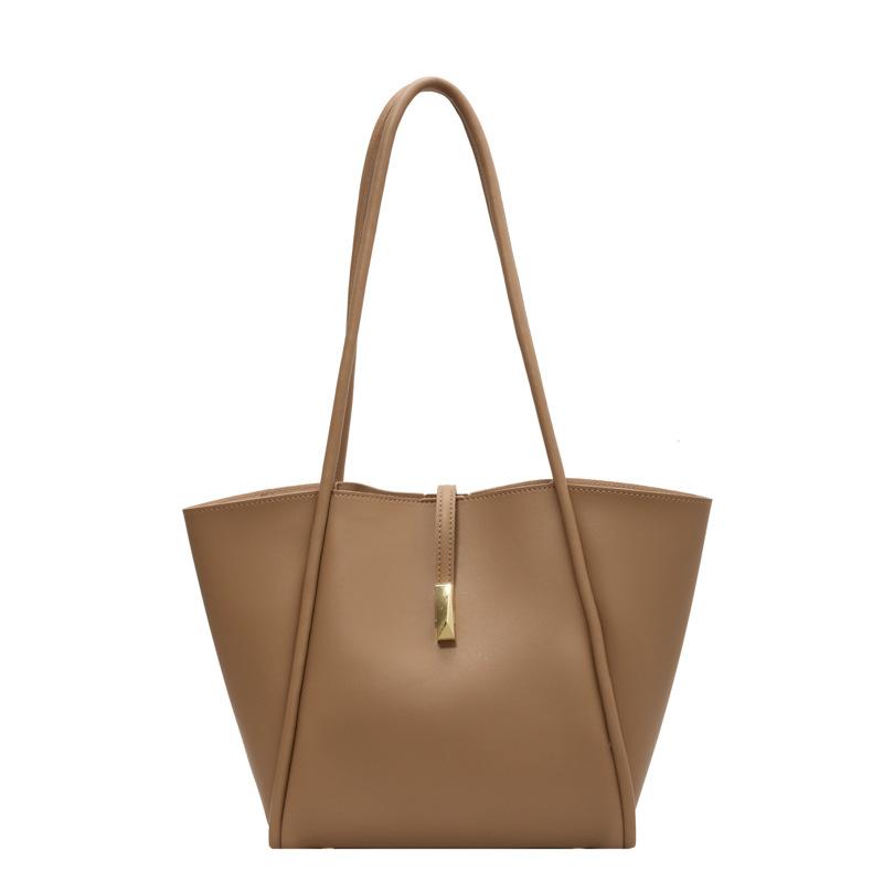 

Big bag women s large-capacity bag 2025 new trendy autumn versatile foreign style single shoulder class portable commuter tote хаки