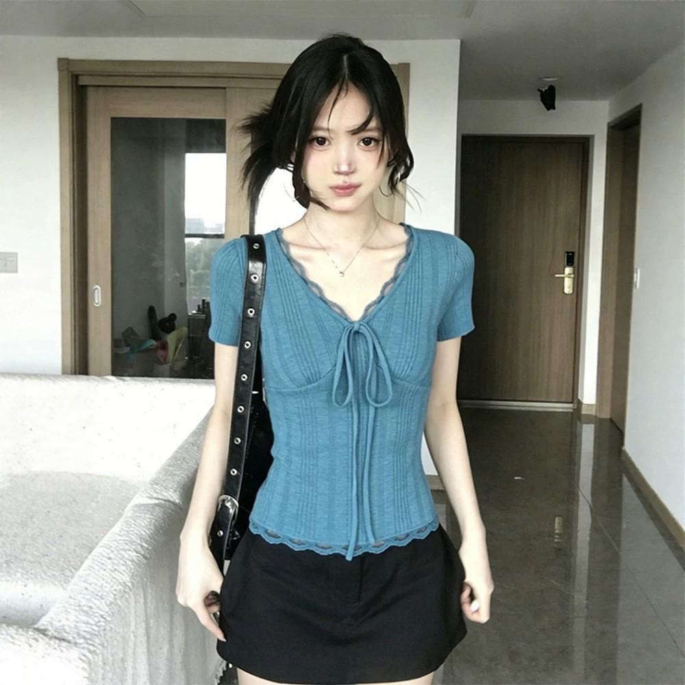 Pure desire blue V-neck lace short-sleeved T-shirt for women's summer new Korean good-looking slim-fitting thin top