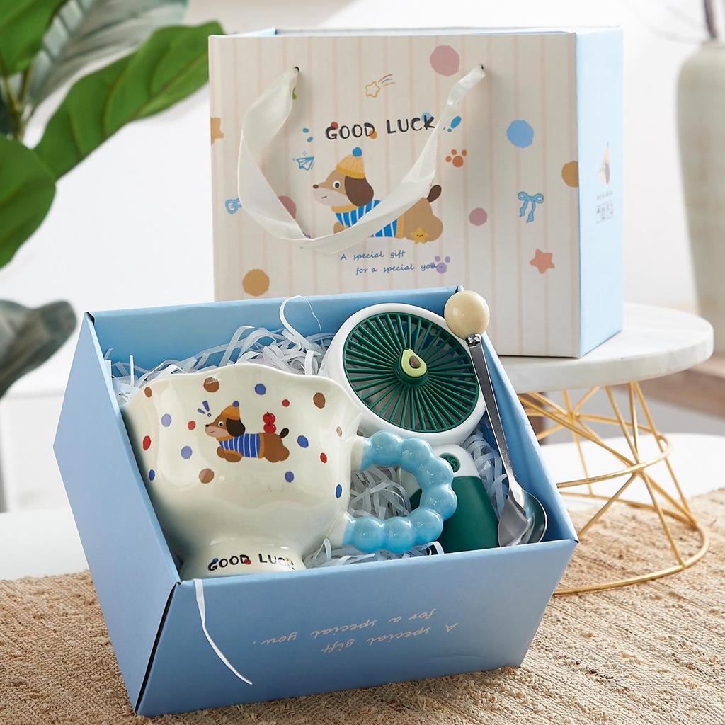 Hochwertige Cartoon-Keramiktasse Geschenk: Niedliches Mädchen-Design, Weihnachtssouvenir, Wasserbecher in Geschenkbox