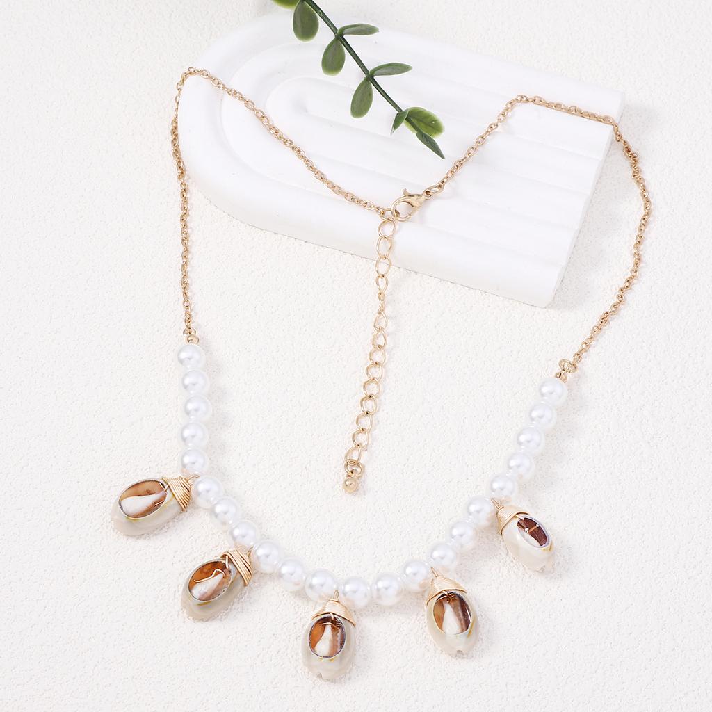 Bohemian shell fringed pendant imitation pearl women's necklace fashion beach style niche design necklace
