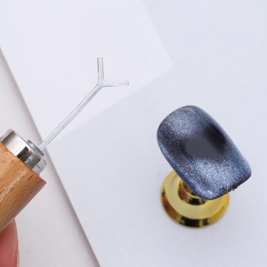 Heart Magnet Set Nail Art Tool with Y-Shaped Guide for DIY Manicure Professional Magnetic Rods for Heart-Shaped Patterns