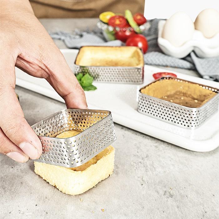 Perforated Tartlet Form Square 7.5x7.5xh2cm Tart Edge