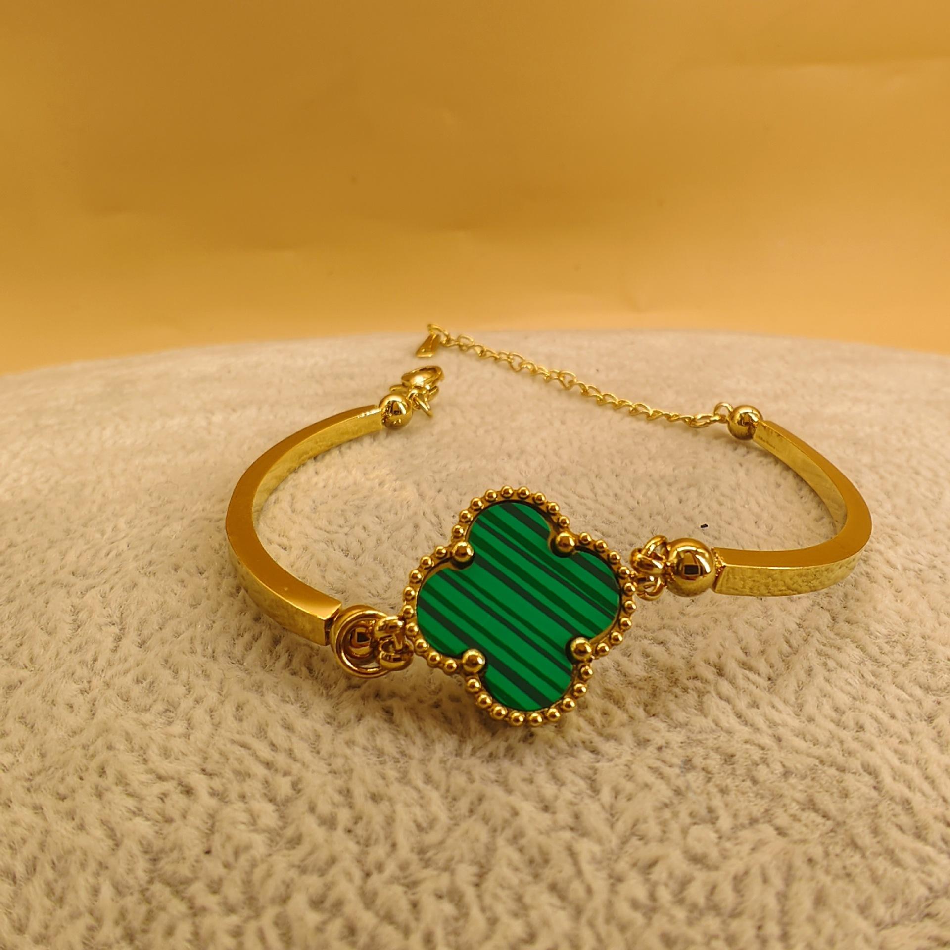 

Невыцветающий антиаллергенный модный индивидуальный блестящий браслет женский классический браслет с четырьмя листами клевера универсальный женский браслет зелёный