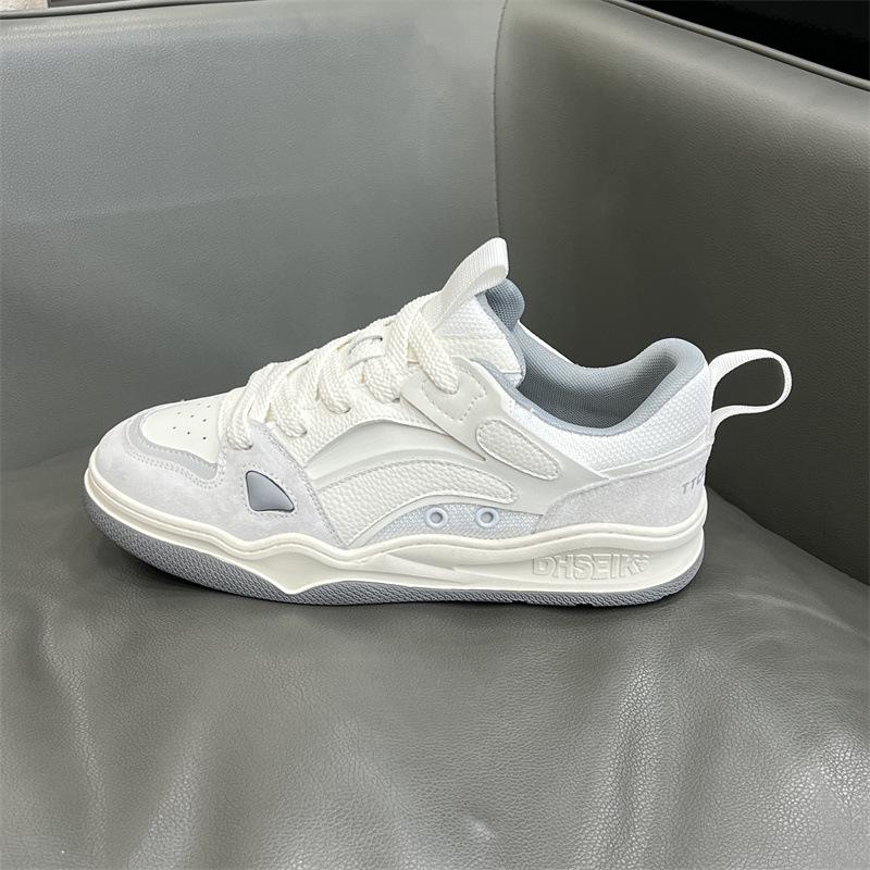 

Men s European Colorblock Skate Shoes - Lightweight, Soft Sole, White Low-Top for Youth Sports, Spring 2025. Size 40