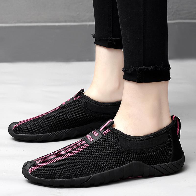 Breathable Light Women Shoes New Casual Men's Breathable Slip-On Walking Sneakers for Outdoor Black Mesh Fabric Rubber Sole