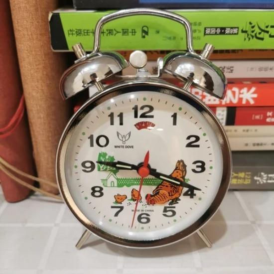 Mechanical Alarm Clock Vintage Chicken Pecking Rice Loud Children's Clockwork Desk Clock Luminous Metal Table Decoration Gift
