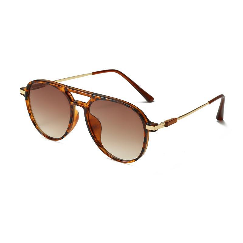 New Arrival Round Sunglasses Metal Frame Gradient Lens for Women Men Traveling Pilot Sun Glasses