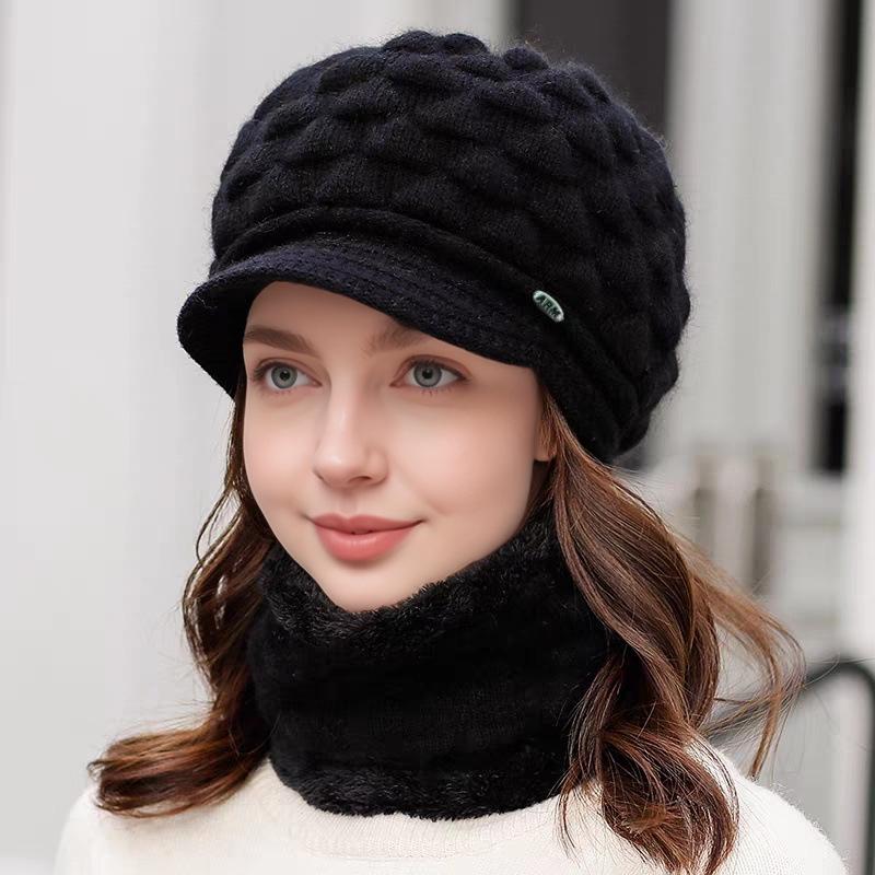 Damen Strick-Wintermütze mit kurzer Krempe - Samtgefüttert, vielseitig, warmes Wolldesign für Mittelalte und Ältere