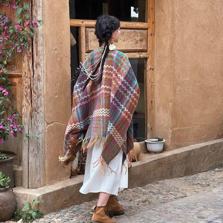 Ethnic Style Wave Pattern Long-Sleeve Knitted Shawl for Women - Warm for Autumn/Winter Travel