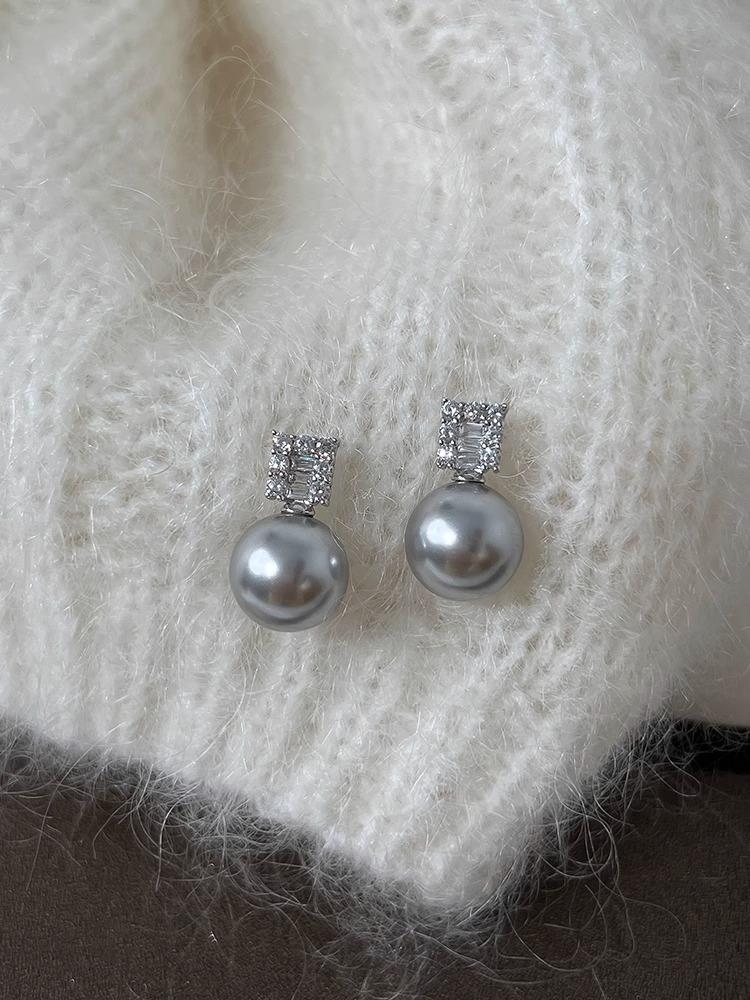 Classic real hemp color high-end strong light pearl sterling silver square diamond stud earrings temperament simple earrings women