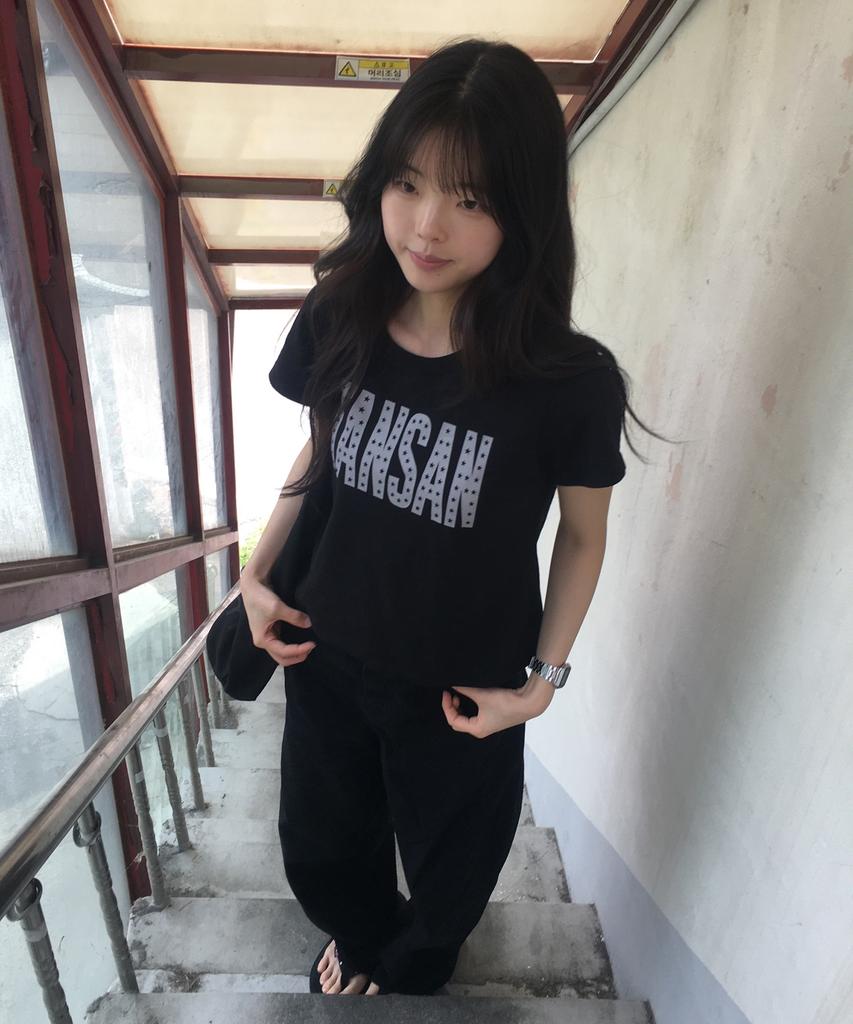 Tansanmageunesyum Carbonated Star Logo T-Shirt (Black)